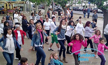 Flashmob Fundació Roses Contra el Càncer