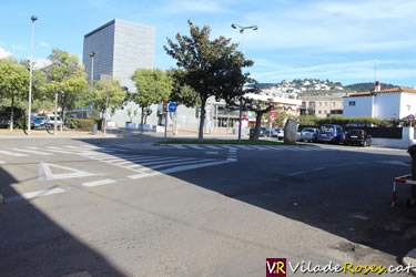 Plaça de l'Empordà de Roses