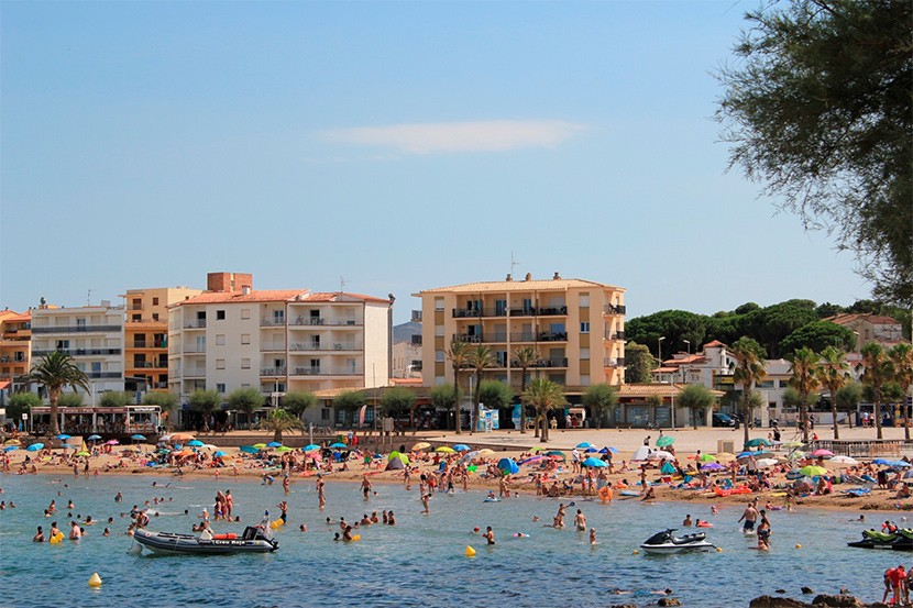 Ofegament mortal en una platja de l'Escala