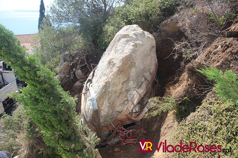 Roca de 9 tones al Puig Rom