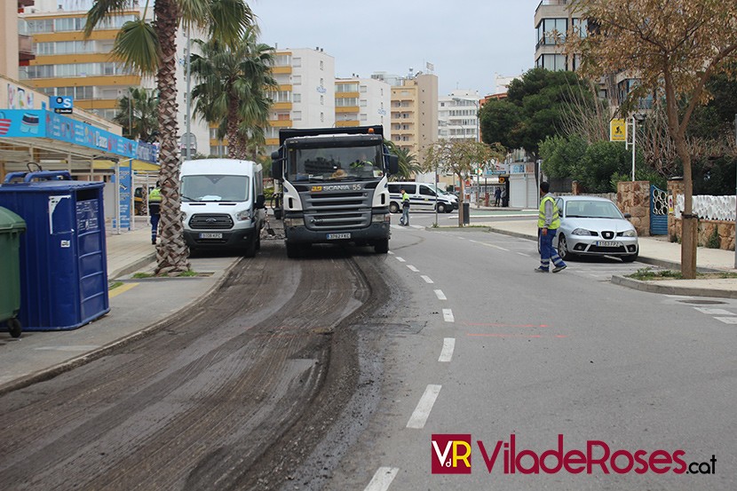 Renovació asfalt carrers de Roses