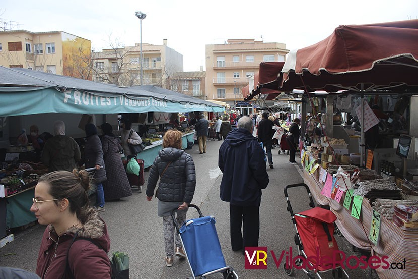 Mercat de la fruita i verdura de Roses