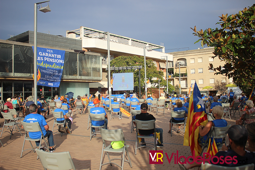 Roses per la Independència