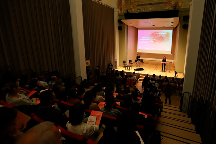 Jornada de maltractaments a la gent gran