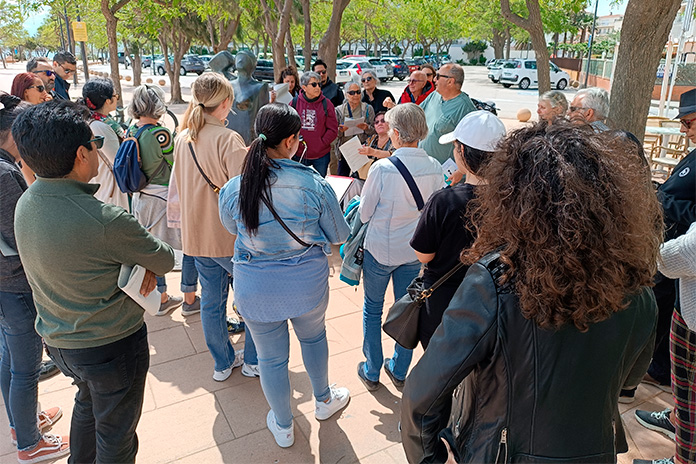 L’Oficina de Català de Roses i l’Arxiu Municipal difonen el patrimoni local