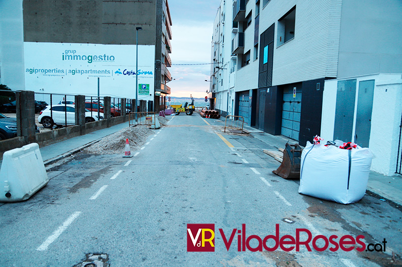 Reurbanització del carrer Llotja de Roses