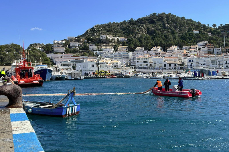 Simulacre d'incendi al port del Port de la Selva