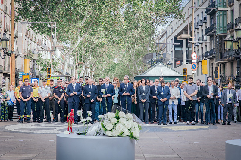 Homenatge a les víctimes dels atemptats de Barcelona i Cambrils