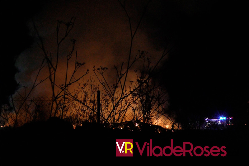 Incendi a la deixalleria de Roses